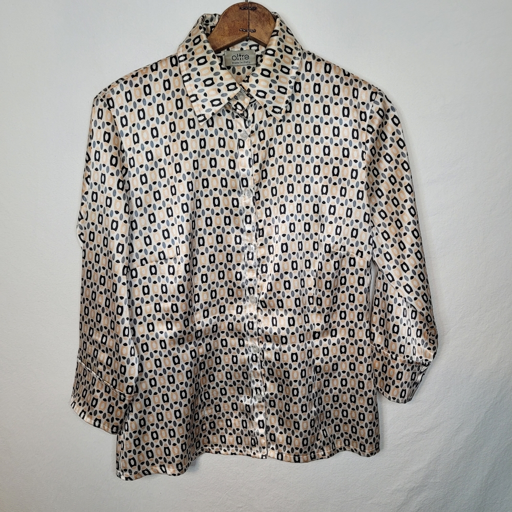 Oltre Made In Italy Women's Size 10 Shimmery 3/4 Sleeve Button Top Retro Print